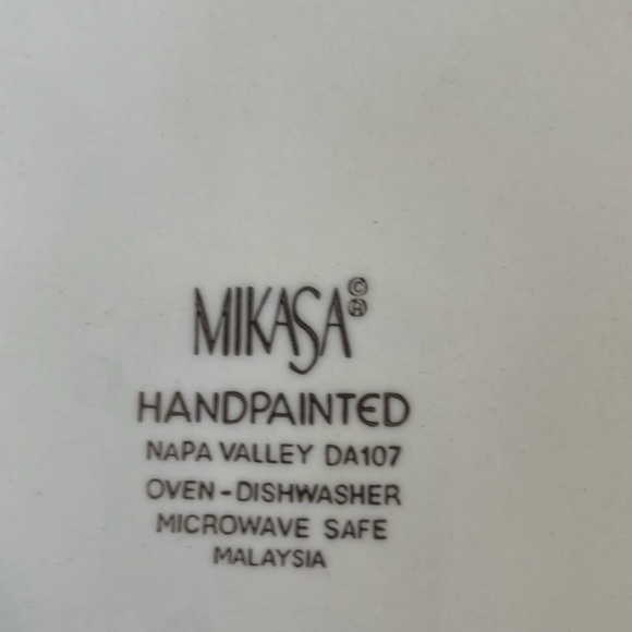 Mikasa Napa Valley 11.5” Replacement Dinner Plates. Set of two. - Picture 5 of 5